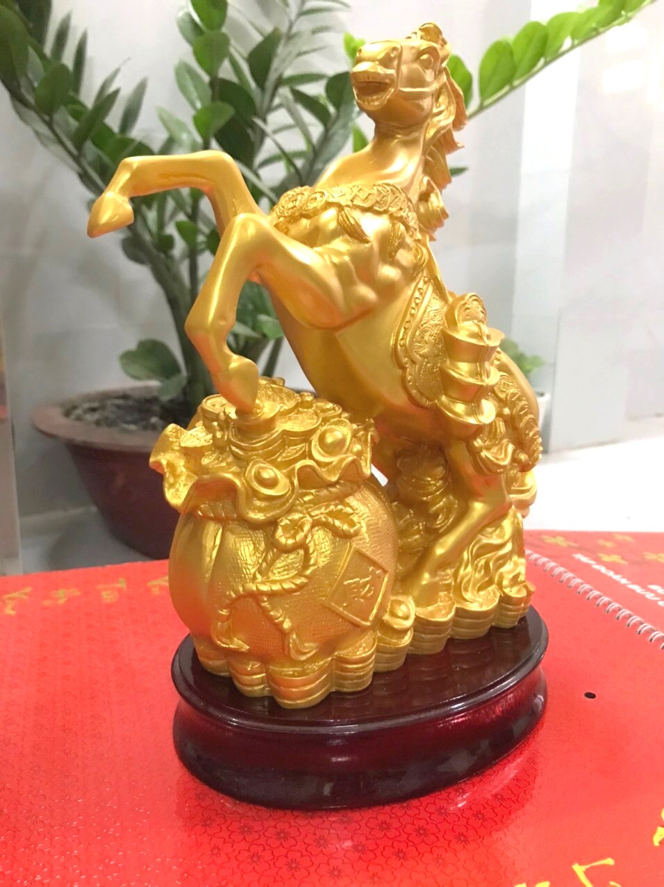 Tượng Ngựa Tài Lộc  Phong Thủy Phòng Khách  28.5cm Biểu Tượng Thành Công ,Tiền  Tài ,Công Danh Thăng Tiến TPT074 ( có đế )