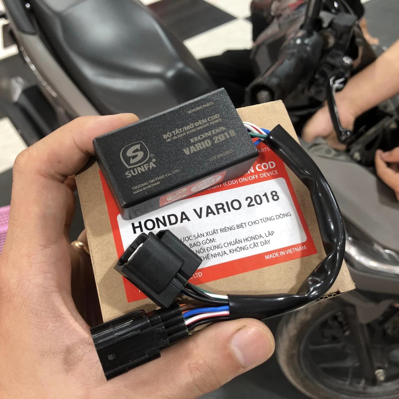 Bộ công tắc đèn Sunfa cho Vario/ Click đời 2018 - 2022 (090032)