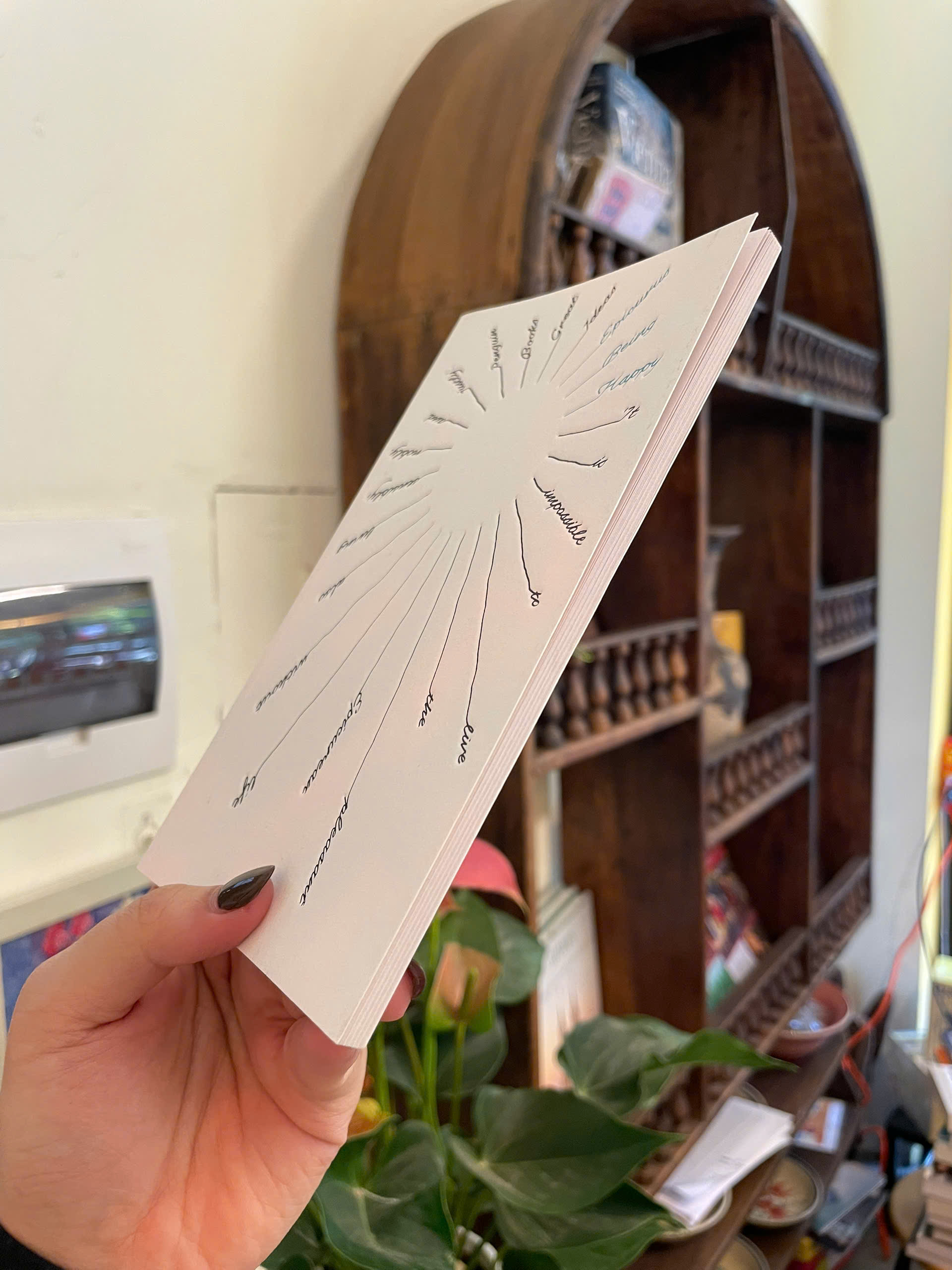 Sách - Being Happy by Epicurus | Philosophy / Classics / Ngoại văn Kinh điển Nhập khẩu / Triết học