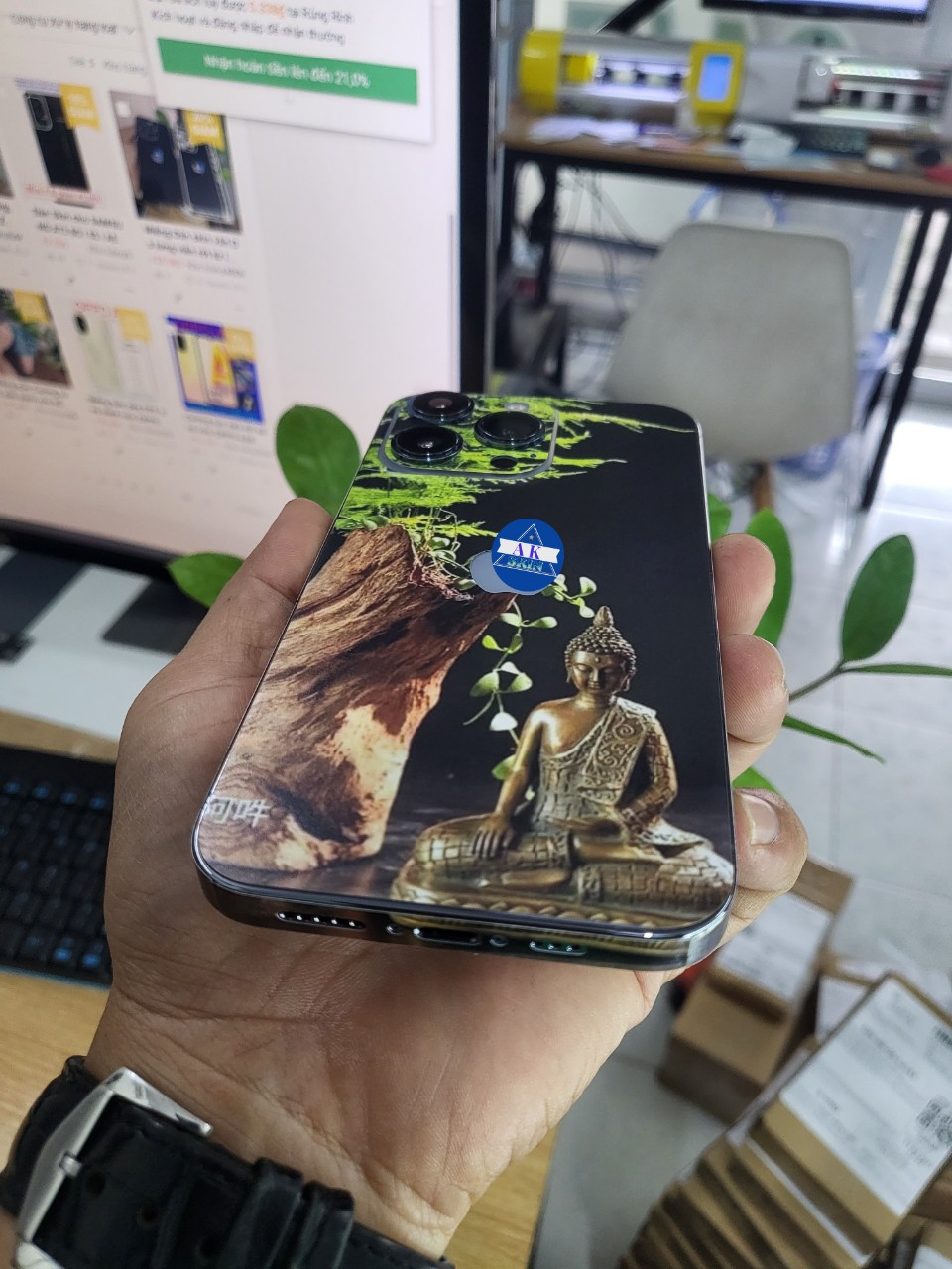 Miếng Dán skin mặt lưng viền rời dành cho ihone 12 đến 15 pro max, bảo vệ máy chống trầy xước và làm đẹp tạo thêm diện mạo mới