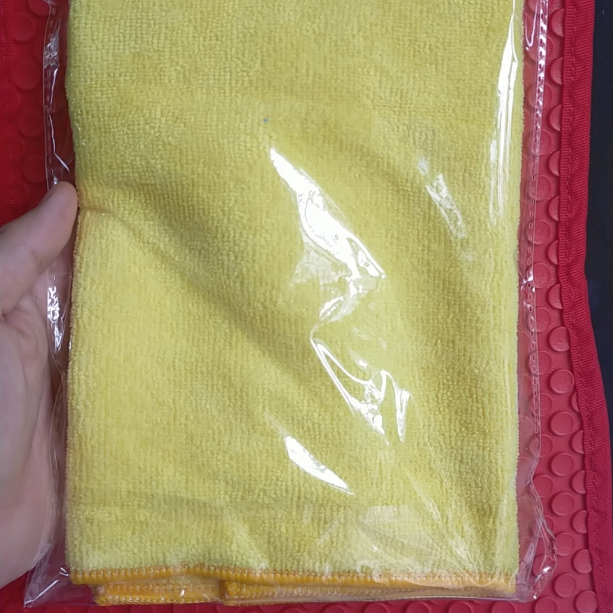 Khăn lau xe chuyên dụng microfiber 35cm x 40cm KL02