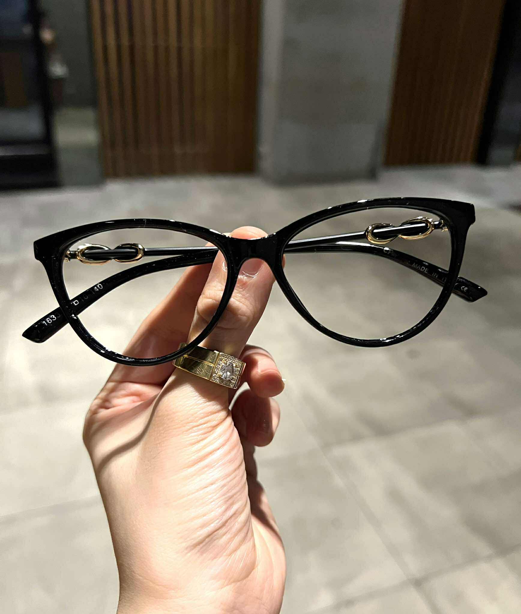 Kính Mắt mèo gọng xoắn sang chảnh thời trang Ulzzang Hàn Quốc