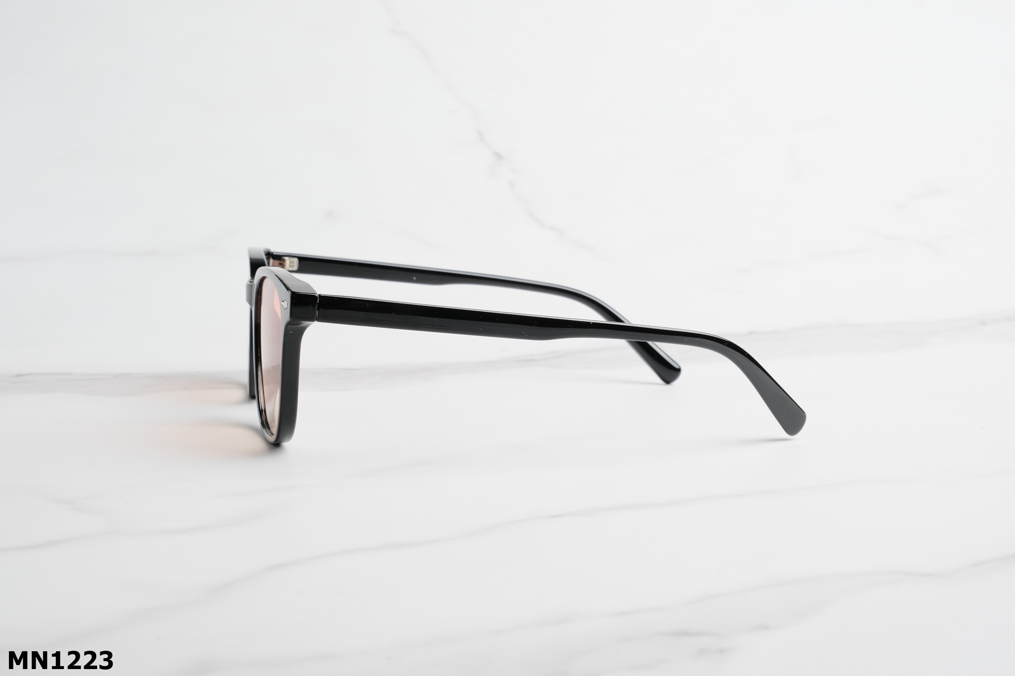 Kính Mát Nhựa TR Unisex MN1223