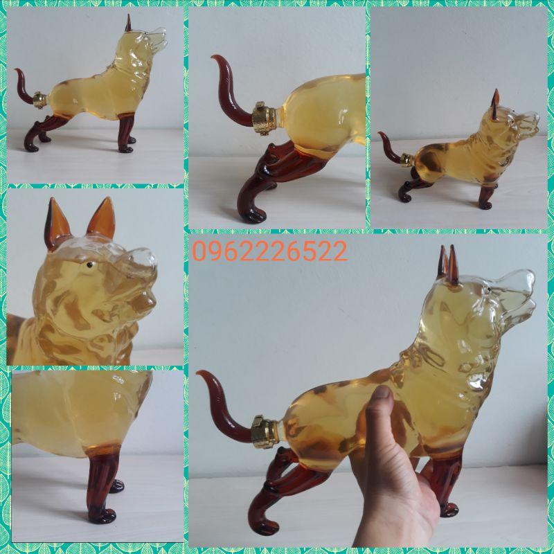 Vỏ chai ruou hình con chó