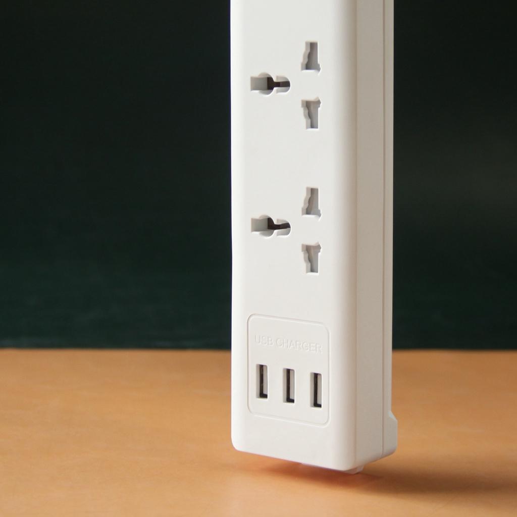 Ổ cắm điện đa năng Remax 5 ổ cắm + 3 USB Remax RV-05 lỗ cắm tải 2500W an toàn chống giật, chịu nhiệt - Hàng Chính Hãng Remax