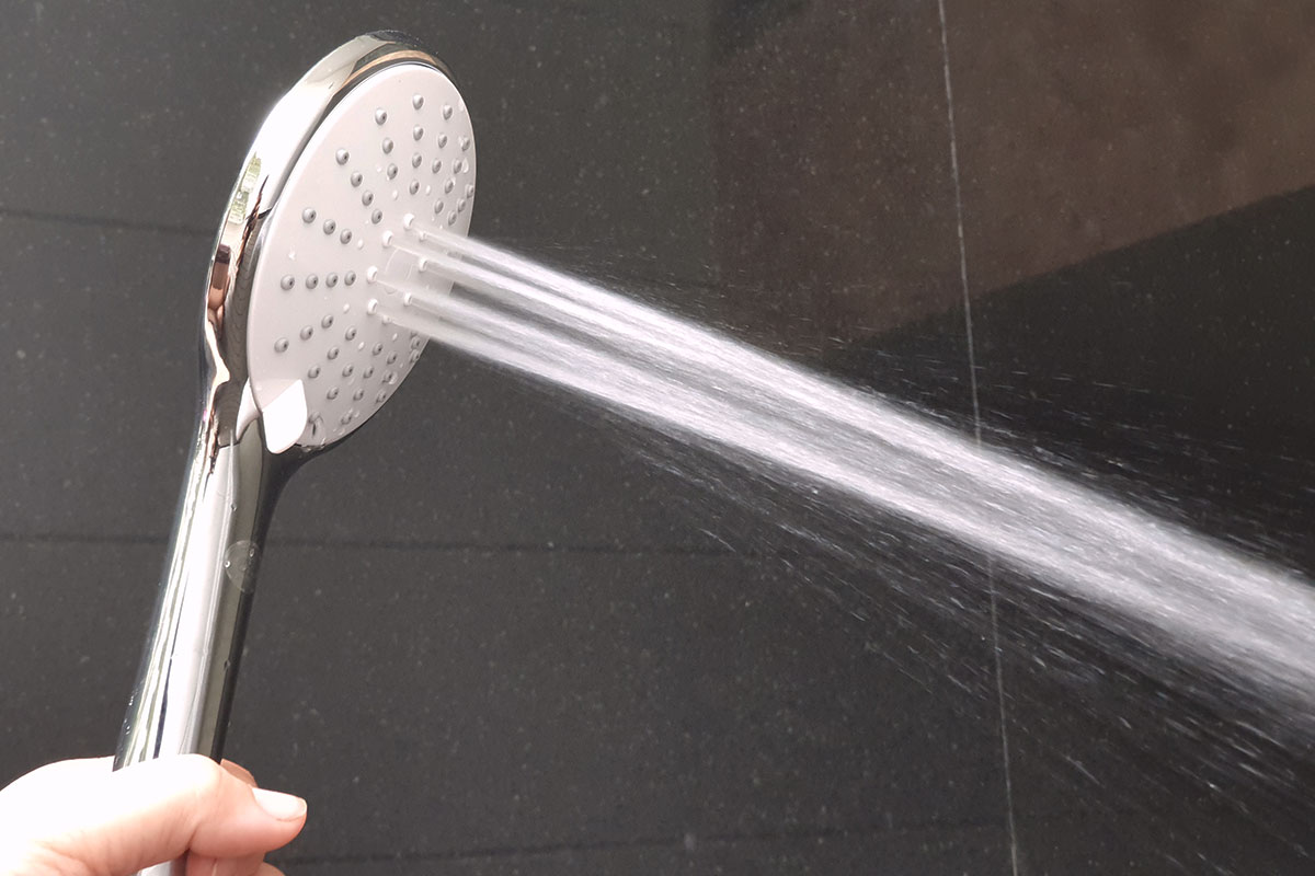 Tay sen vuông 3 chế độ chảy nhựa ABS mạ Chrome sáng bóng Eurolife EL-H200