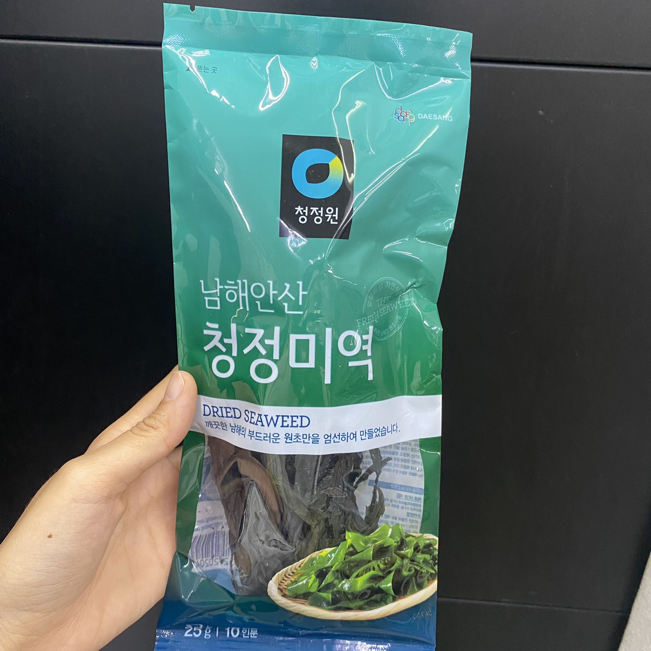 Rong Biển Khô Nấu Canh Daesang Hàn Quốc Gói 25G / 대상) 청정미역 25G