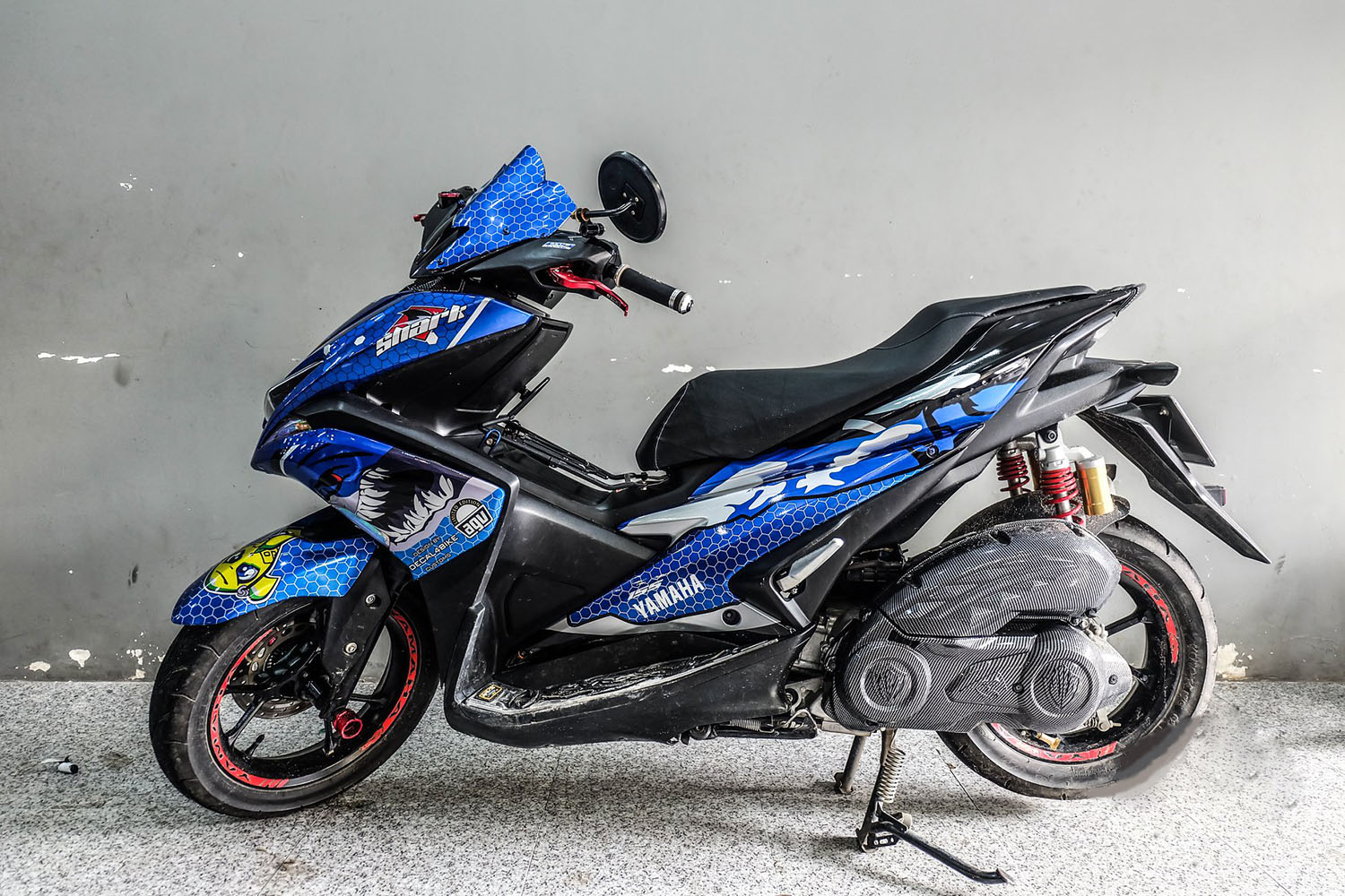 Tem trùm NVX Blue Shark