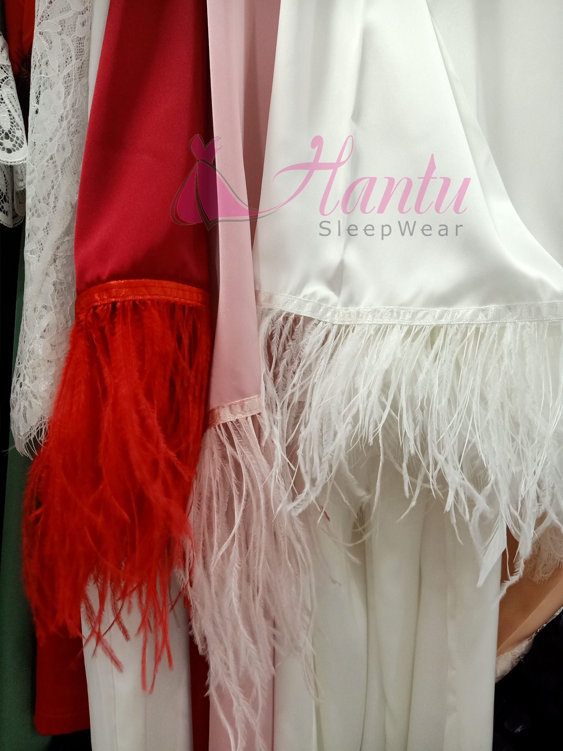 Set áo choàng  +váy ngủ lụa dài cô dâu phối lông vũ cao cấp chup hình phóng sự cưới sang trọng Hantu Sleepwear