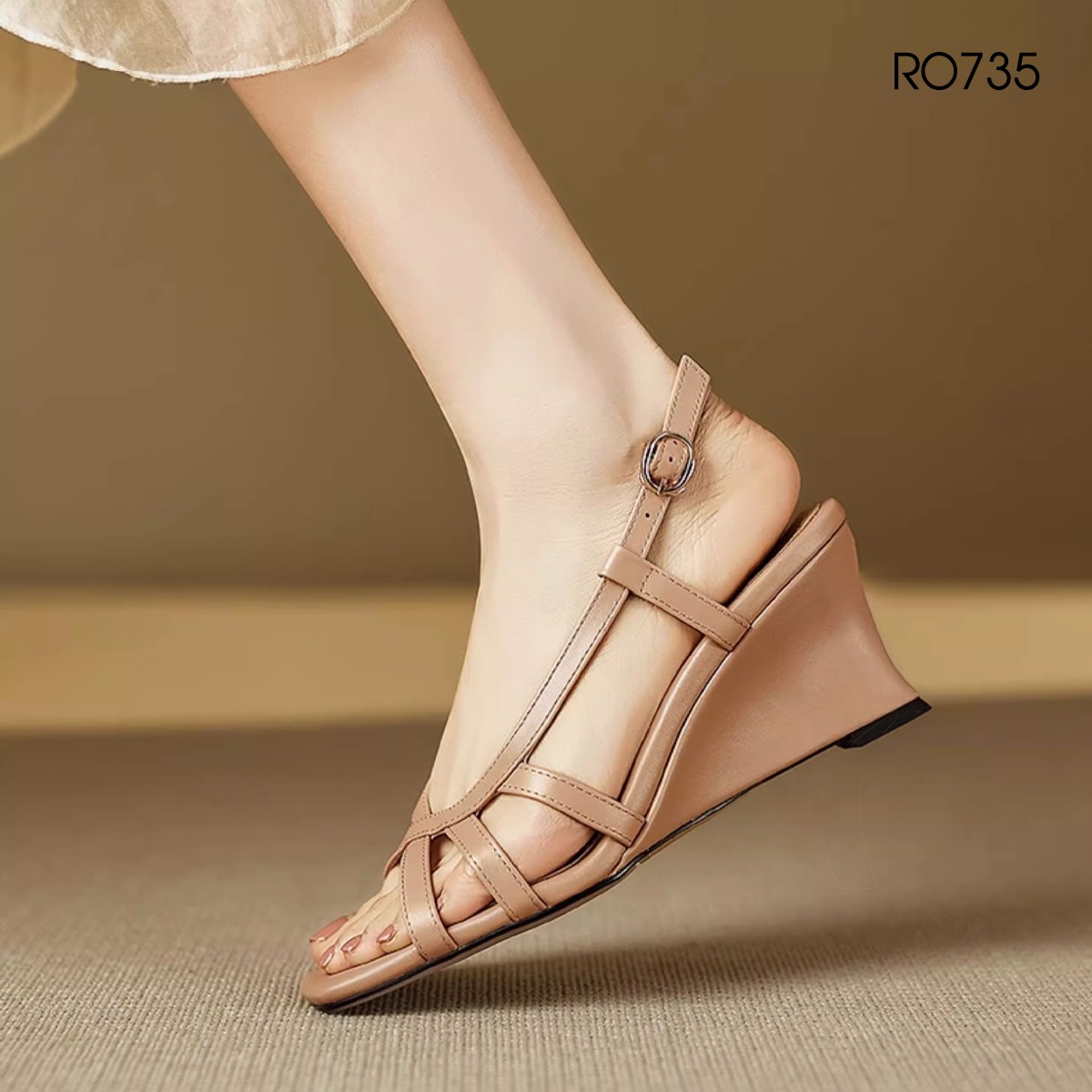 Sandal nữ đế xuồng ROSATA RO735 - 7p - Đen, Be - BKSTORE