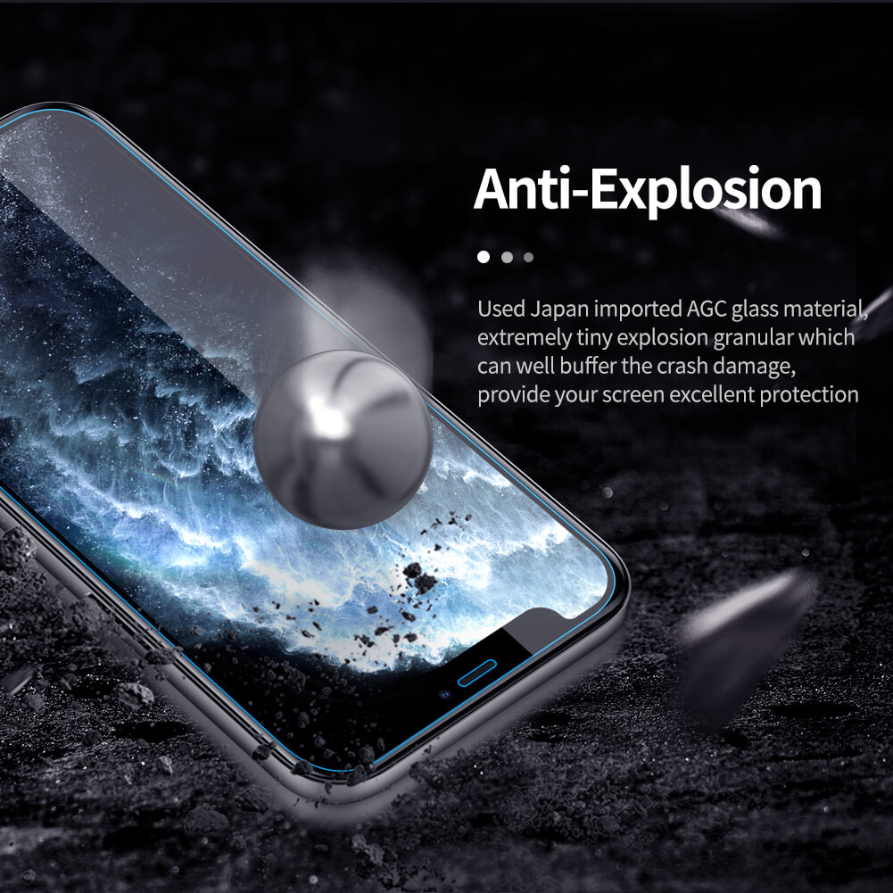 Miếng dán màn hình kính cường lực iPhone 12 Pro Max hiệu Nillkin Amazing H+ Pro mỏng 0.2 mm, vát cạnh 2.5D, chống trầy, chống va đập - Hàng chính hãng