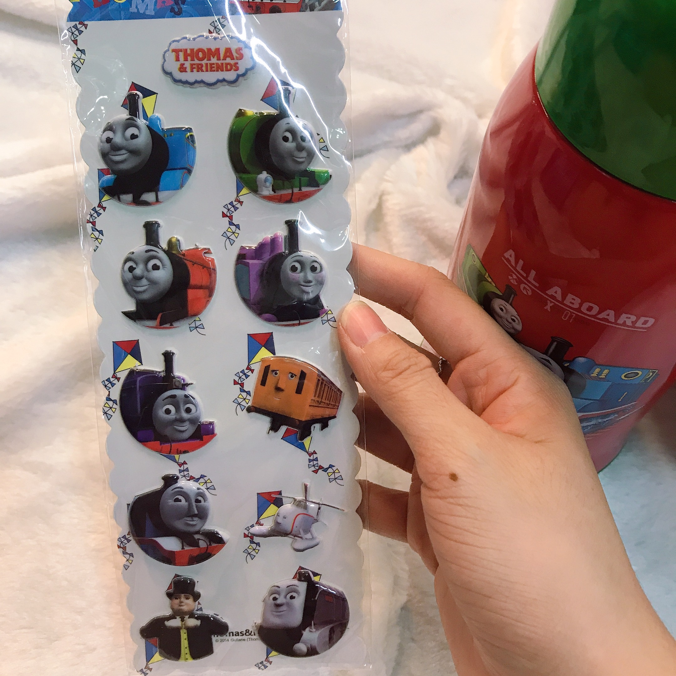 Bình nước giữ nhiệt tặng kèm túi giữ nhiệt hình xe lửa Thomas màu đỏ cho trẻ em, bé trai  - TM4278