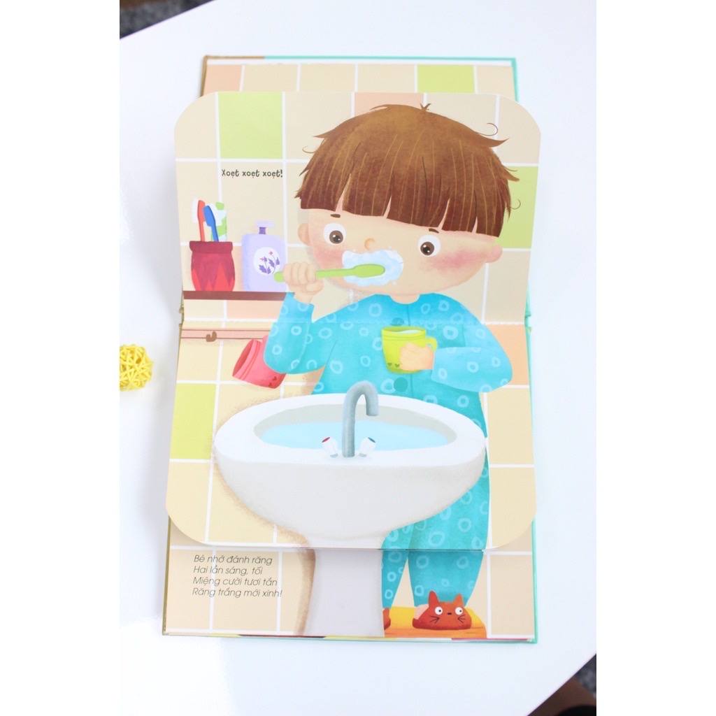 Sách Tương Tác Lật Mở - Kỹ Năng Đầu Đời Cho Bé – Đinh Tị