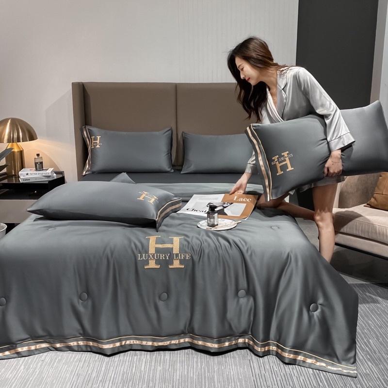 Bộ chăn ga gối phi lụa thêu chữ H sang trọng hàng cao cấp
