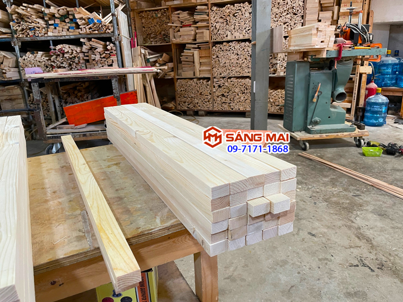 Thanh gỗ thông 2cm x 3cm x dài 80cm + láng mịn 4 mặt