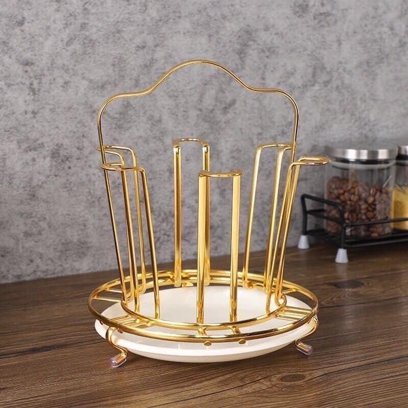 Giá úp cốc mạ vàng có hứng nước sang trọng