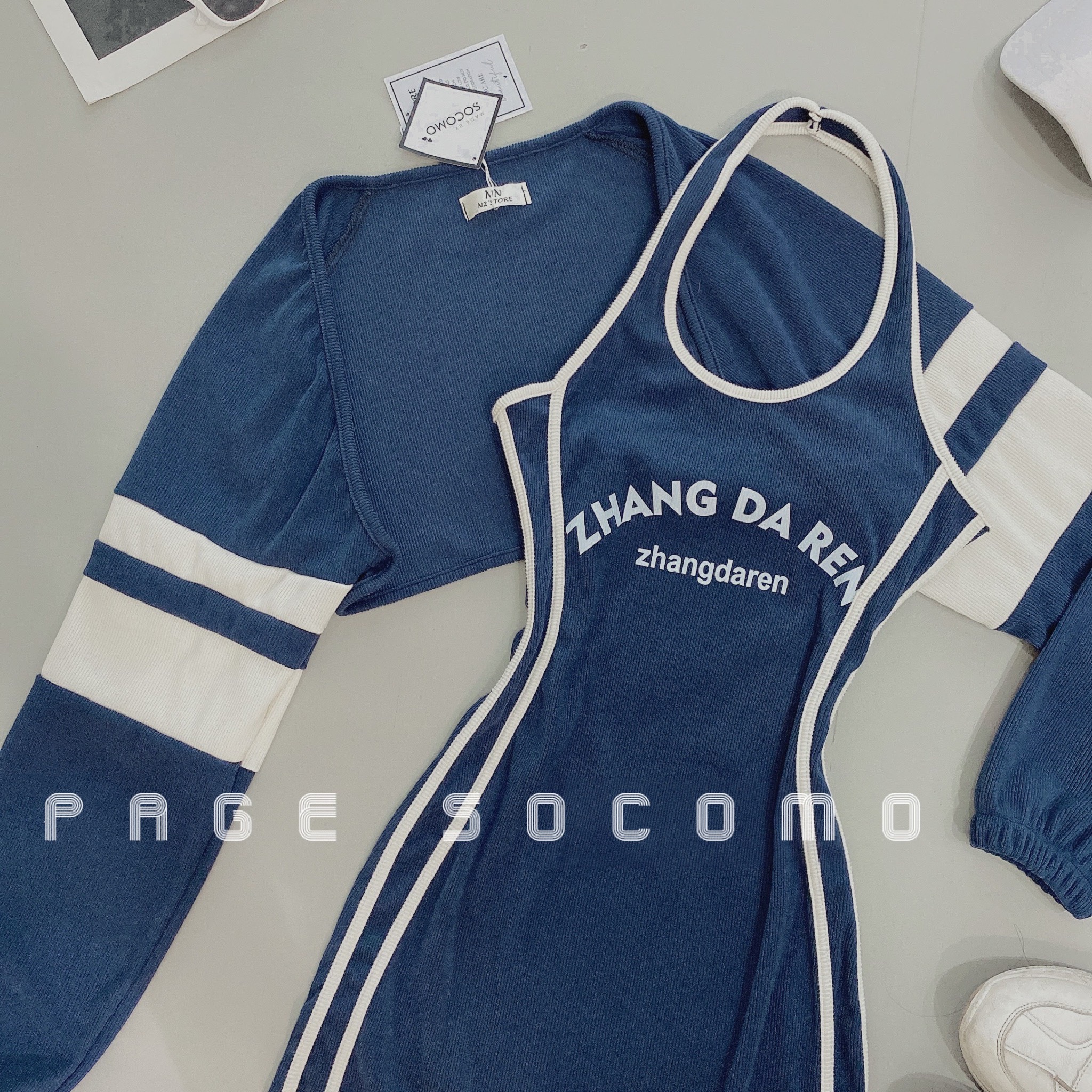 Set váy body cổ yếm thể thao kèm áo choàng Socomo B692022
