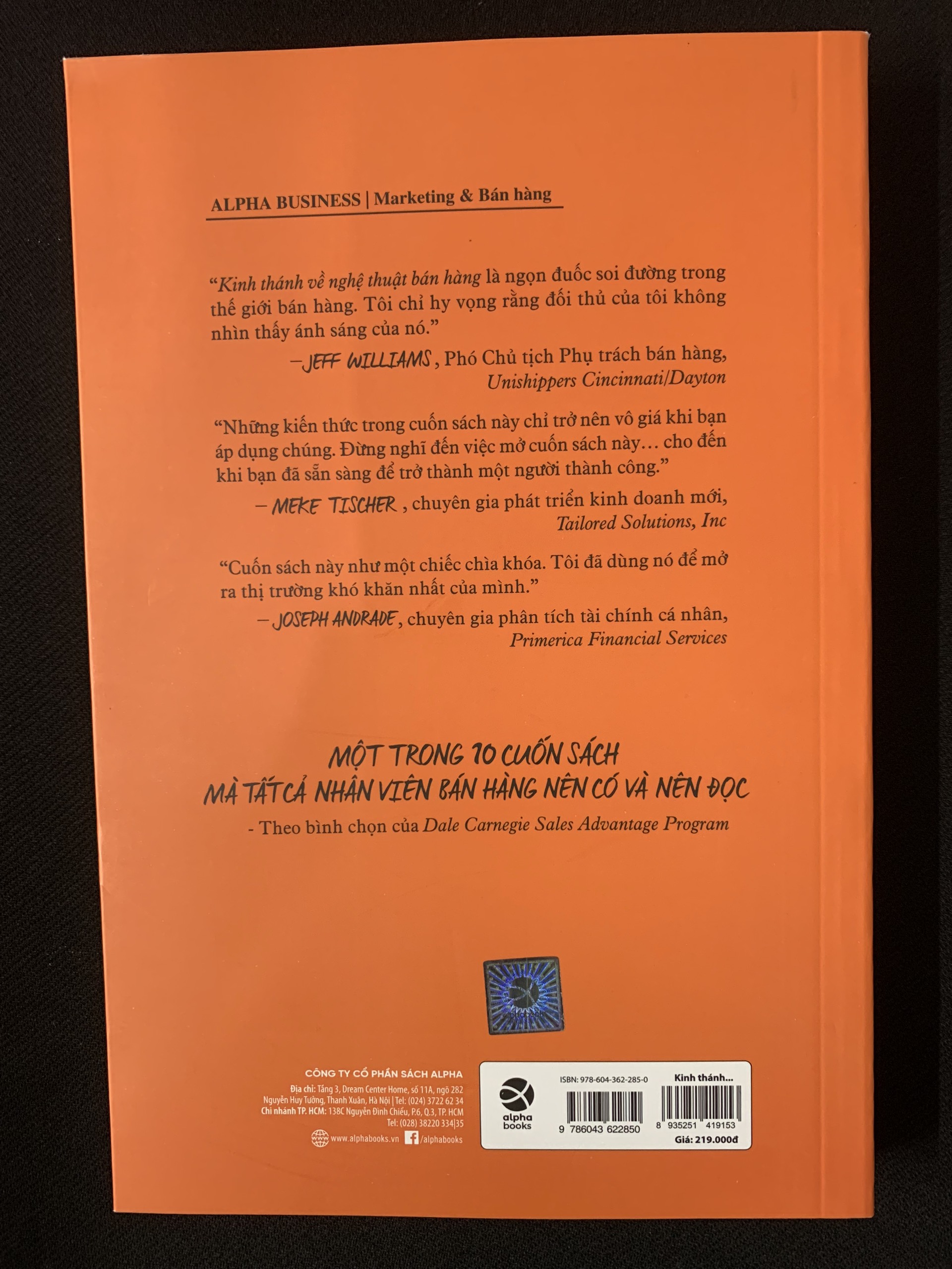 Kinh Thánh Về Nghệ Thuật Bán Hàng (The Sales Bible) - Nguồn Kiến Thức Đầy Đủ Nhất Về Cách Thức Bán Hàng Đạt Hiệu Quả (Tái Bản)