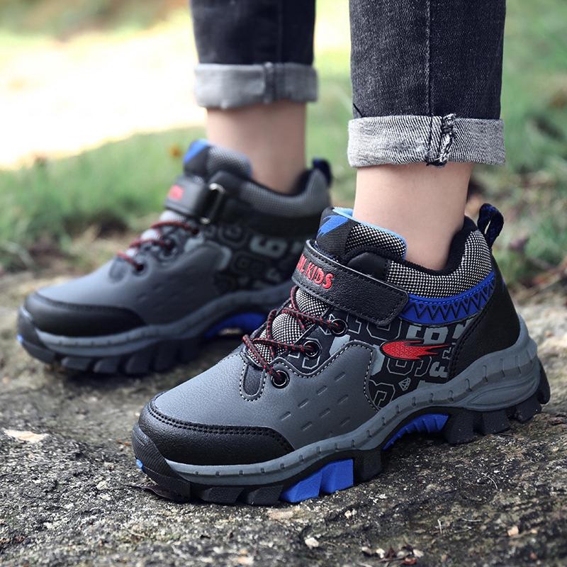 Giày Sneaker chống trượt cho bé