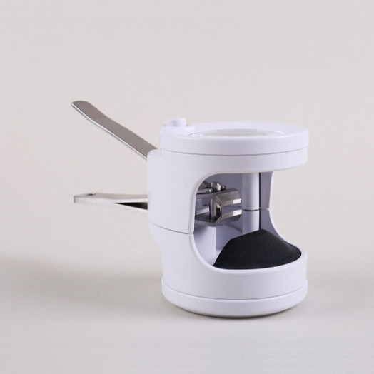 Hộp kính lúp phóng đại 3,5x tích hợp cắt móc tay có đèn led trợ sáng