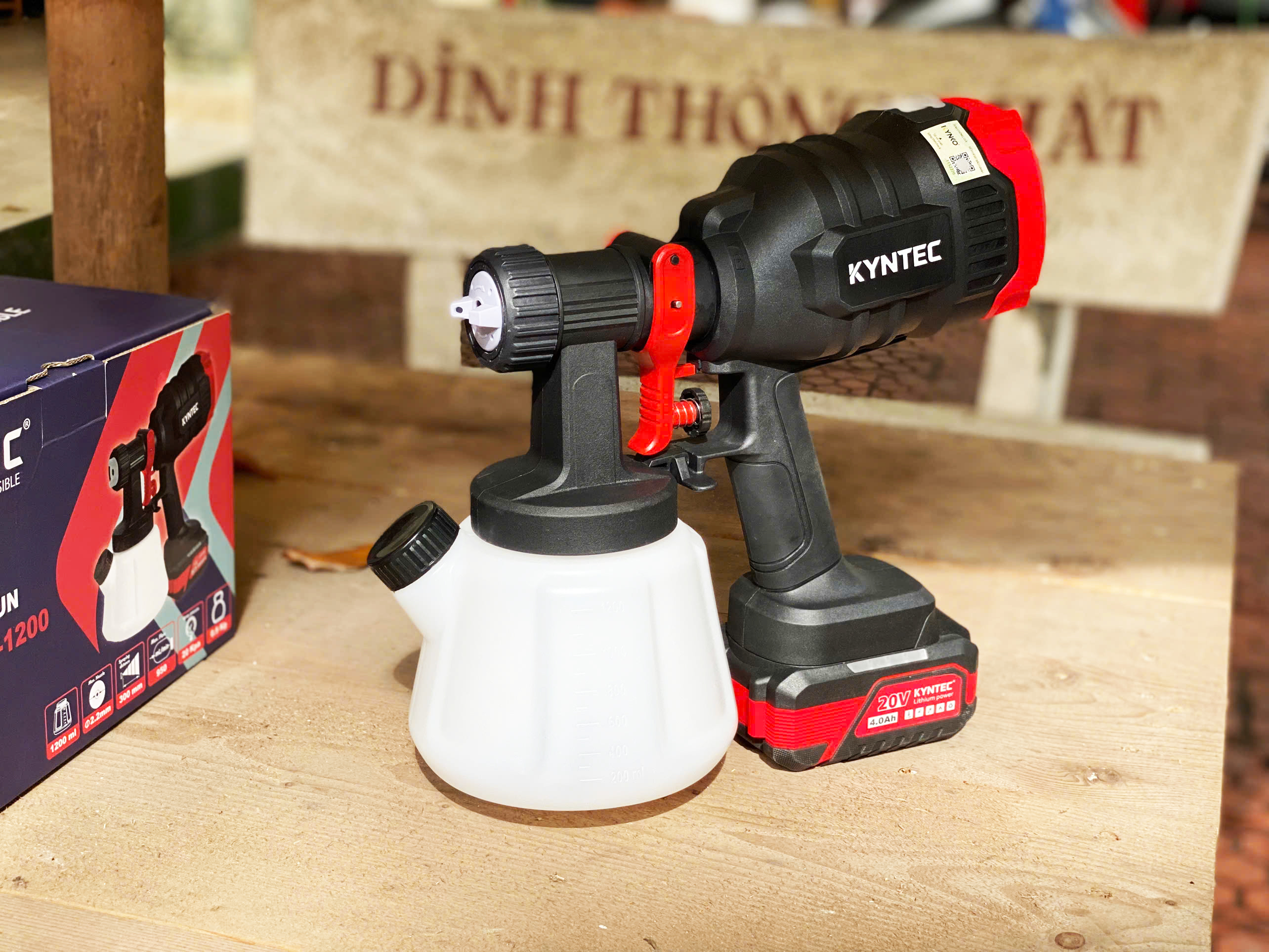 Thân máy phun sơn pin KYNKO KYNTEC 20V V20 - KT81 - 1200 (giá không gồm pin)