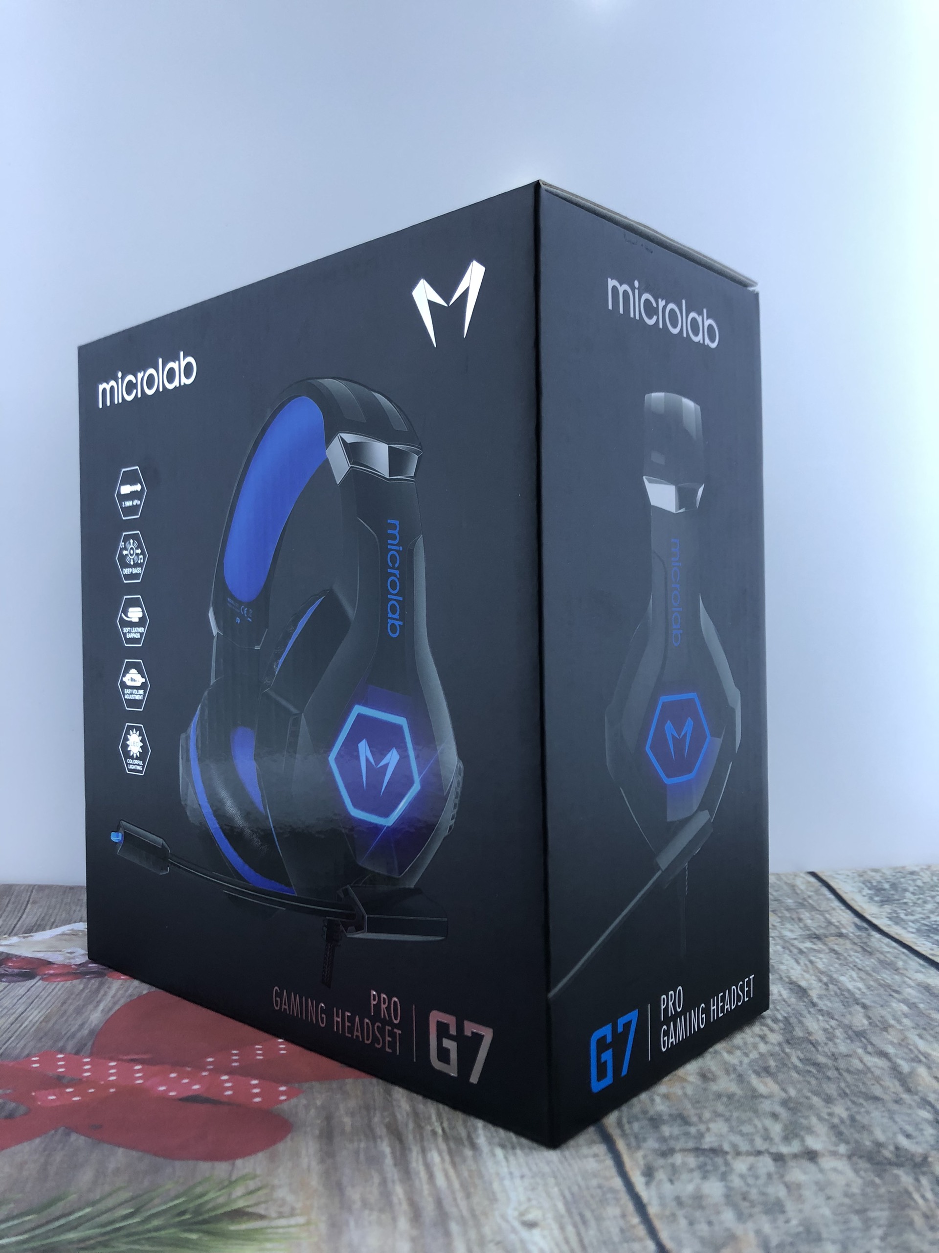 Tai Nghe Có Dây MICROLAB G7 GAMING màu đỏ đen (tích hợp Micro xoay được, 1 jack 3.5mm combo, 1 USB for Led) - hàng chính hãng