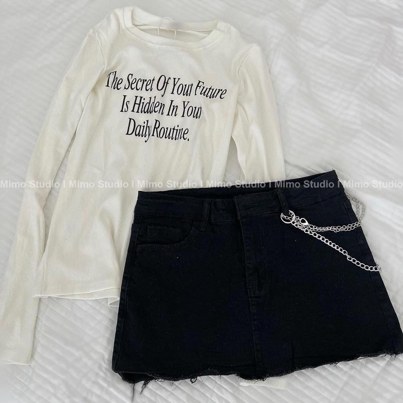 Thun dài tay chữ in đơn giản - Váy jean đen kèm chain