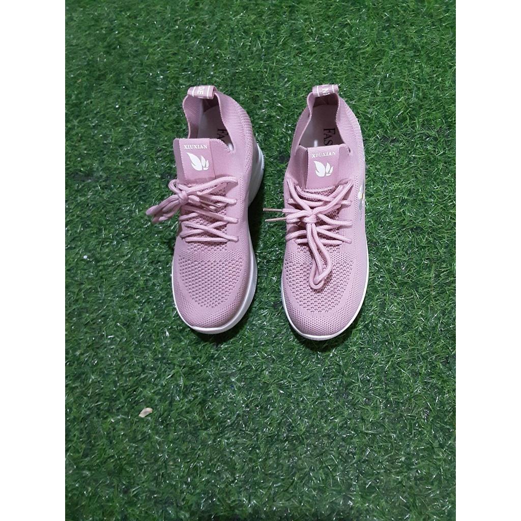 Giày snaker nữ,mã số A040,tăng chiều cao 7cm ,size từ 35-39.