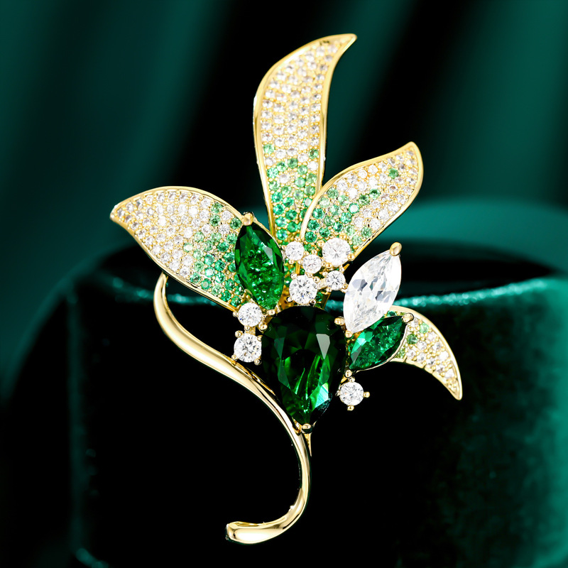 Trâm gài cáo - Hoa cài áo Lily đá xanh cao cấp