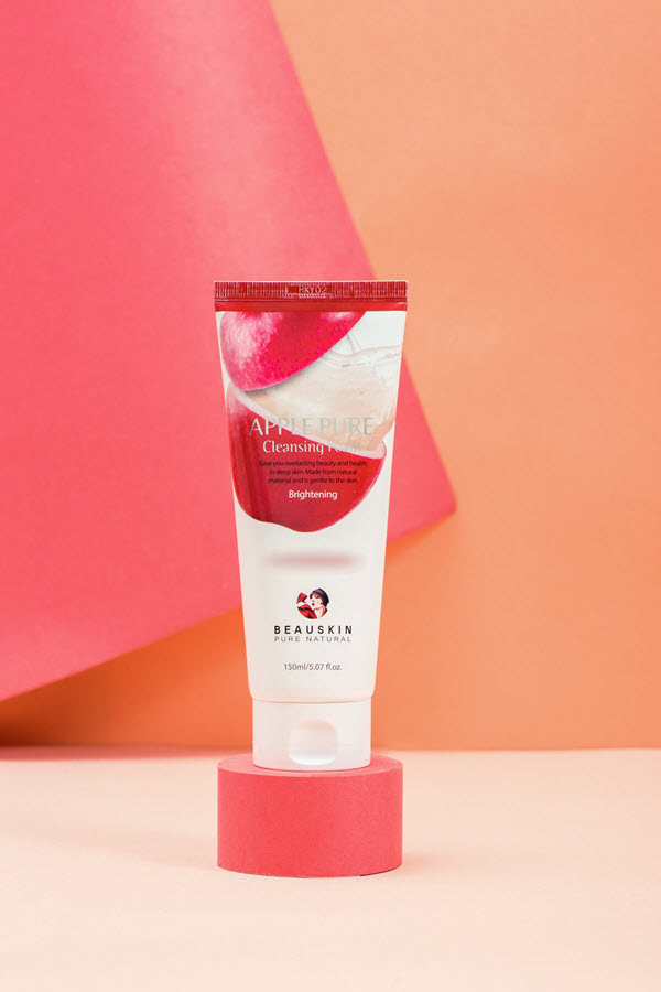Sữa rửa mặt trắng da hỗ trợ trị mụn đầu đen tẩy nhờn mờ sẹo Beauskin Apple Pure Cleansing Foam, Hàn Quốc 150 ml