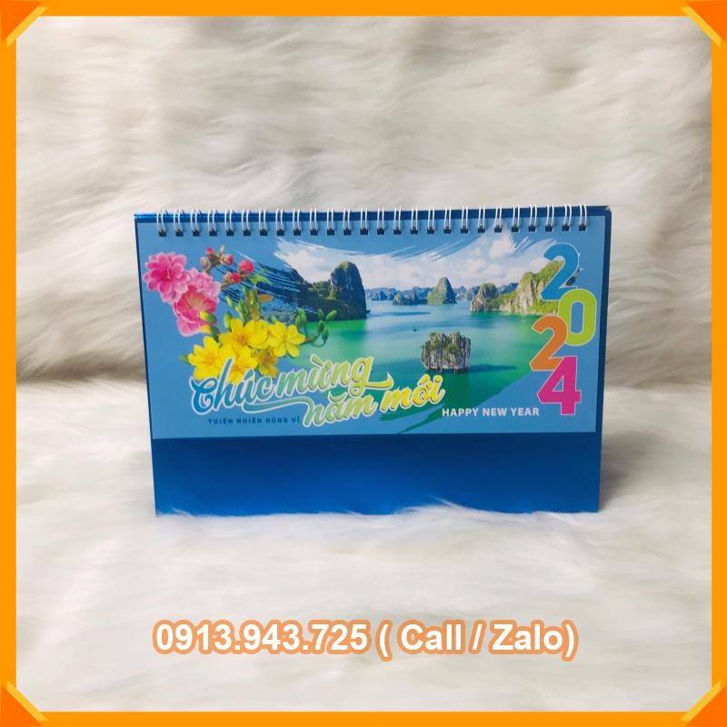 Lịch Để Bàn Chữ M 2024 KHỔ 24X16cm - Mẫu Ngẫu Nhiên