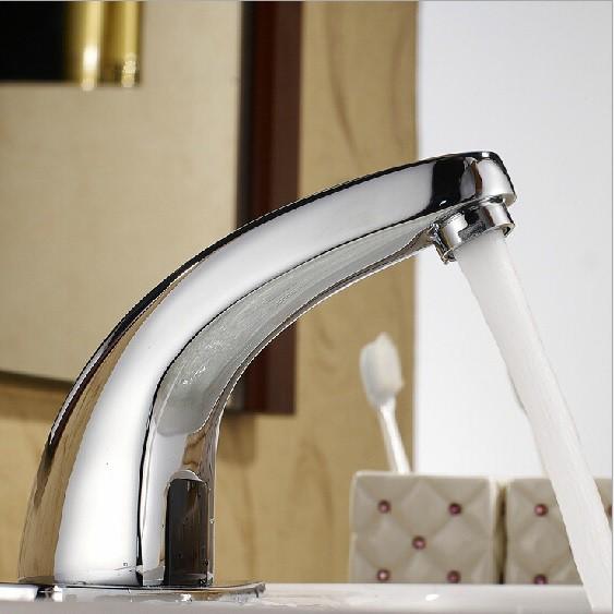 Vòi cảm ứng chính hãng 1104 - BH24thang