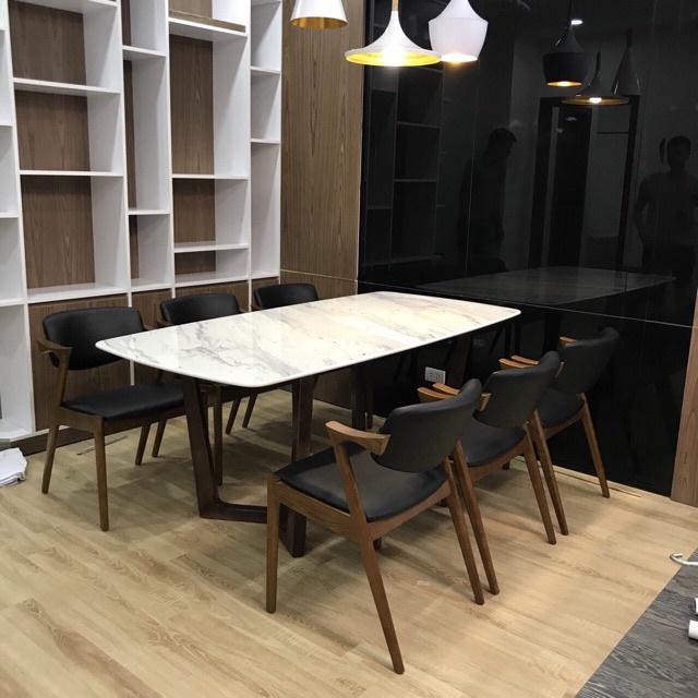 Bộ bàn ăn gỗ Sồi Nga