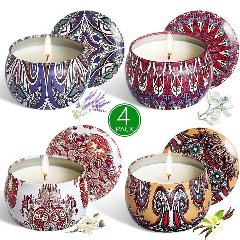 Nến thơm bằng sáp đậu nành với 4 hương thơm nhẹ nhàng và yên bình bao gồm Oải hương, Hoa nhài, Cây dành dành và Vani.