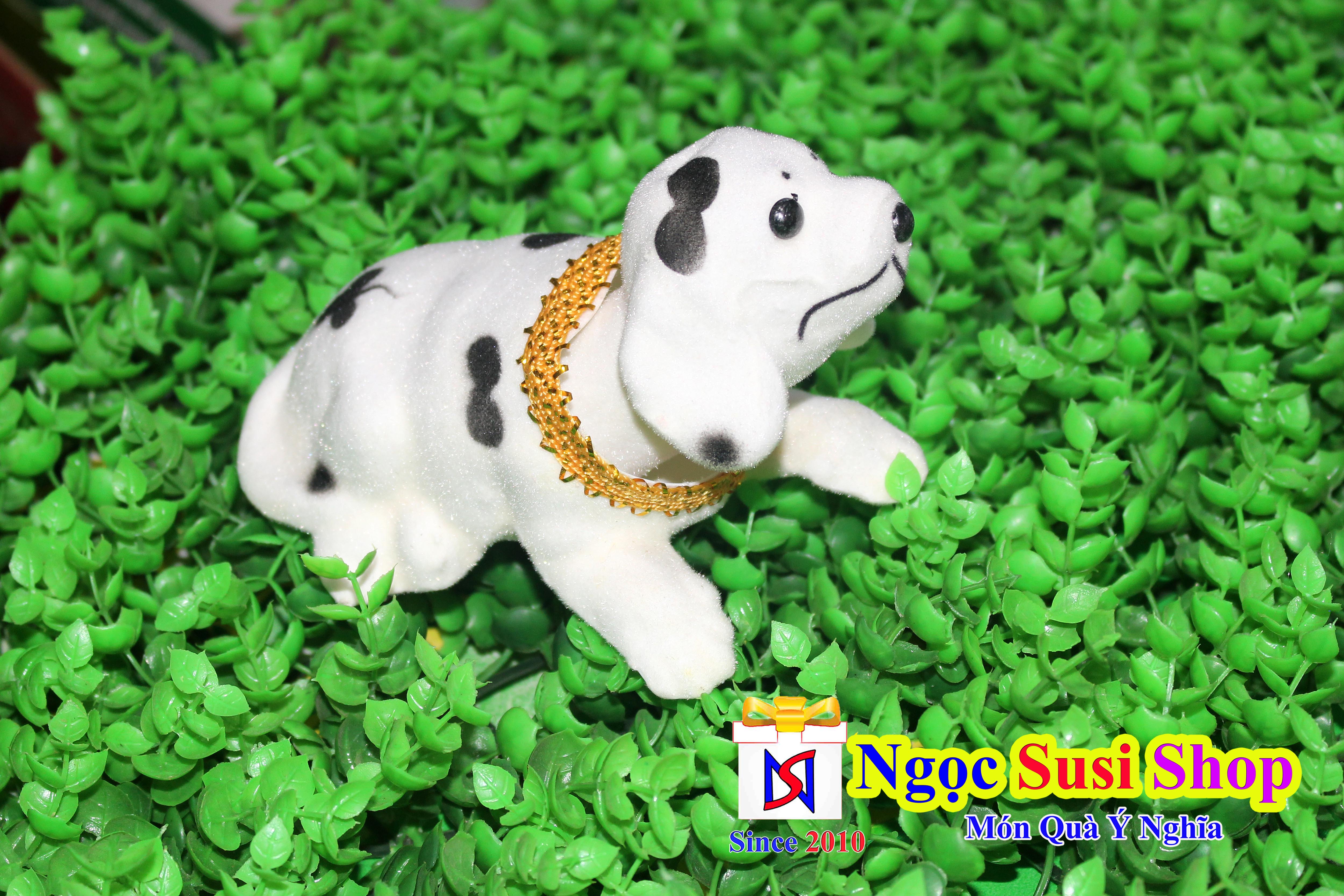 CON CHÓ ĐỂ XE Ô TÔ XE HƠI TRANG TRÍ TAPLO Ô TÔ - CHÓ LẮC LƯ ĐỂ Ô TÔ