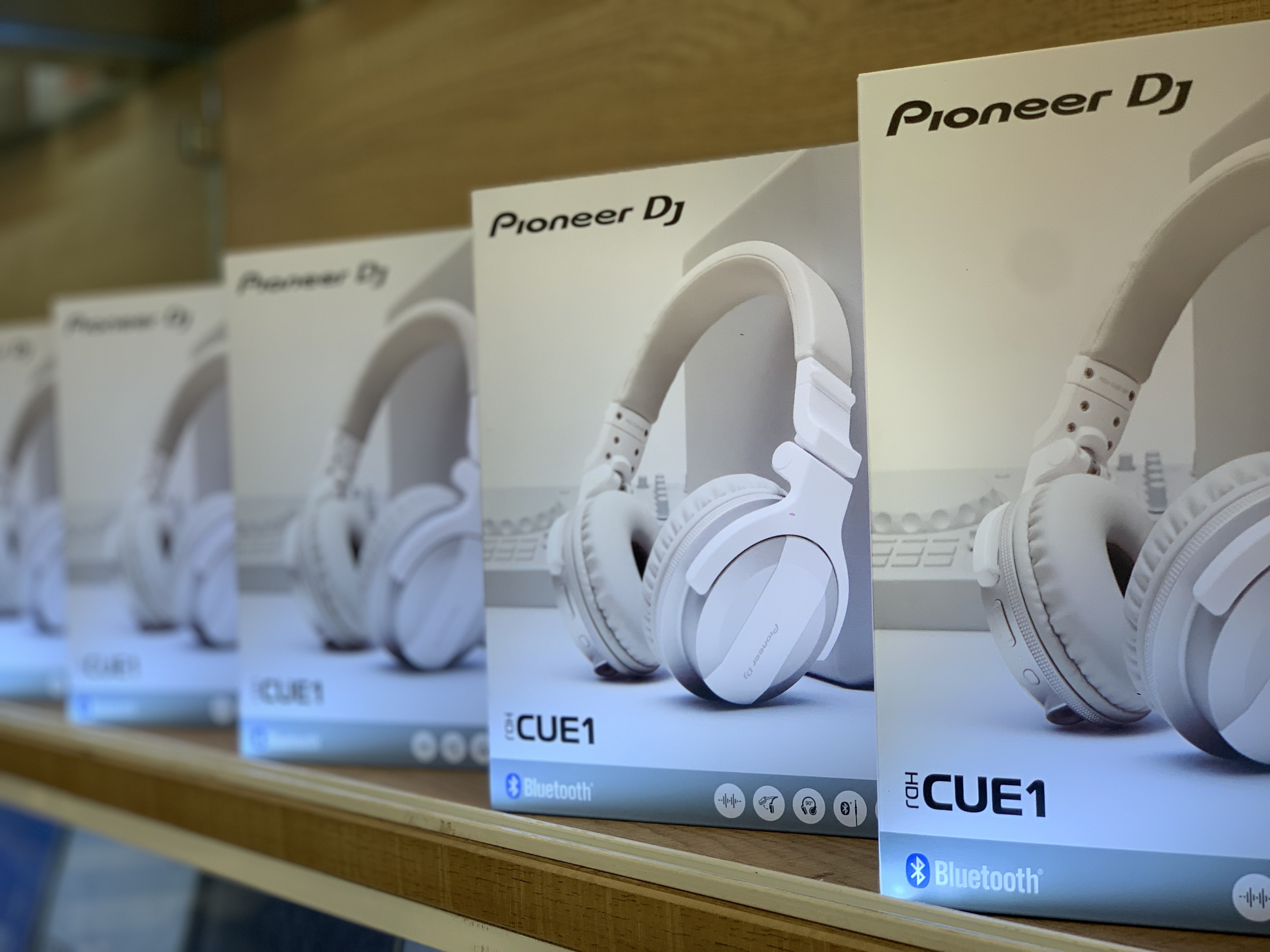 Tai nghe DJ có Bluetooth HDJ CUE1BT Pioneer DJ - Hàng chính hãng