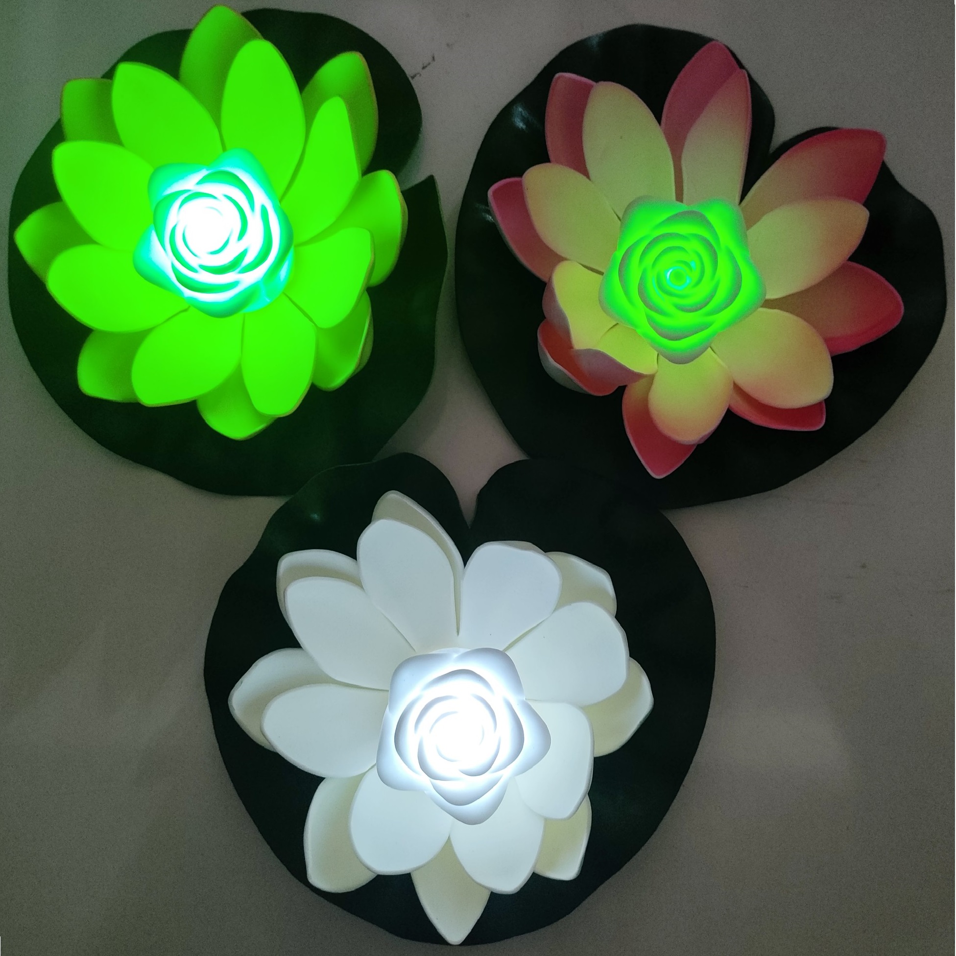 Đèn Hoa sen Nhiều cánh LED 3D 18cm(có thể thả dưới nước,cầu nguyện