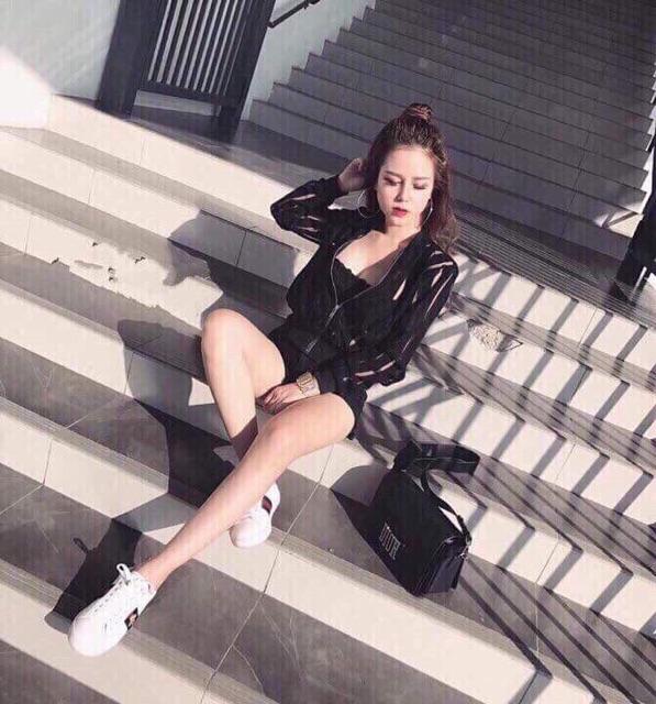 Siêu phẩm bomber lưới