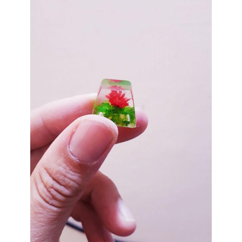 Keycap artisan hoa cúc đỏ trang trí bàn phím cơ SA R1