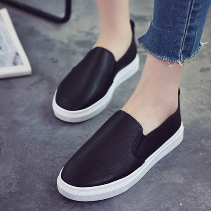 Giày slip on nữ da trơn đế thấp - Giày lười nữ S150