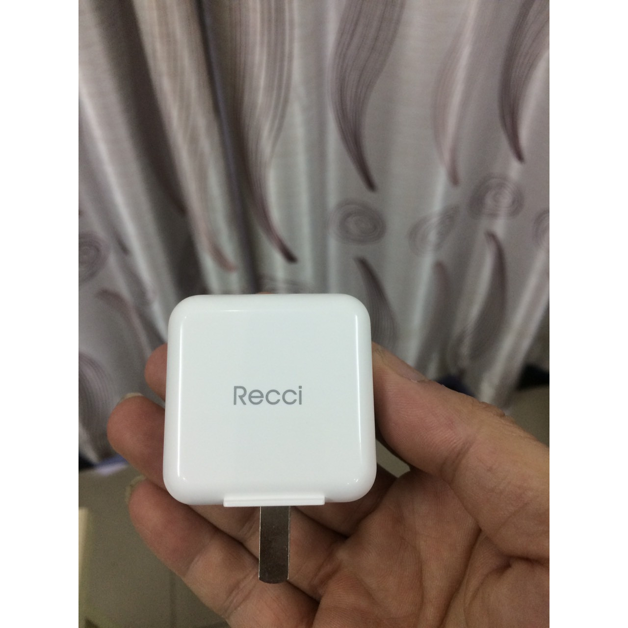 Sạc Recci 3C-7- Sạc Điện Thoại, Máy Tính Bảng, Adapter Củ Sạc Dùng Sạc Cho Tất Cả Điện Thoại Smart Phone Gọn Nhẹ Xếp Nhỏ Lại Được– Hàng Chính Hãng