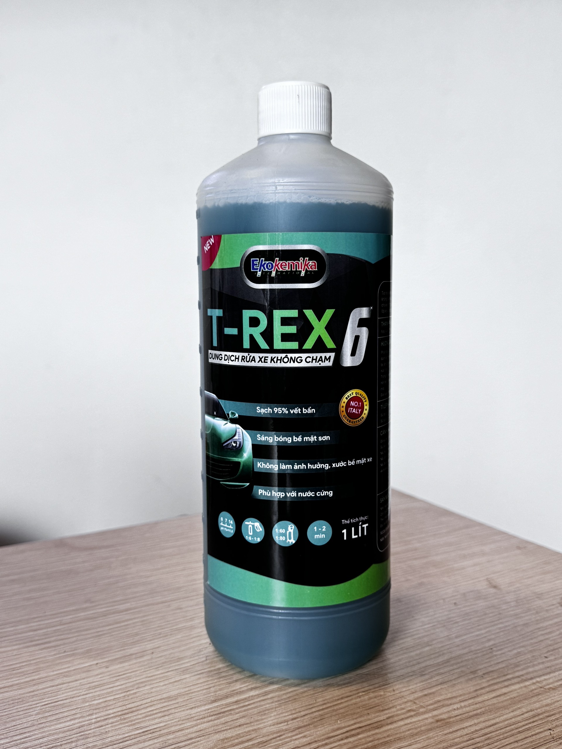 NƯỚC RỬA Ô TÔ - XE MÁY KHÔNG CHẠM ĐẶC BIỆT T-REX 6 EKOKEMIKA ITALY -1L