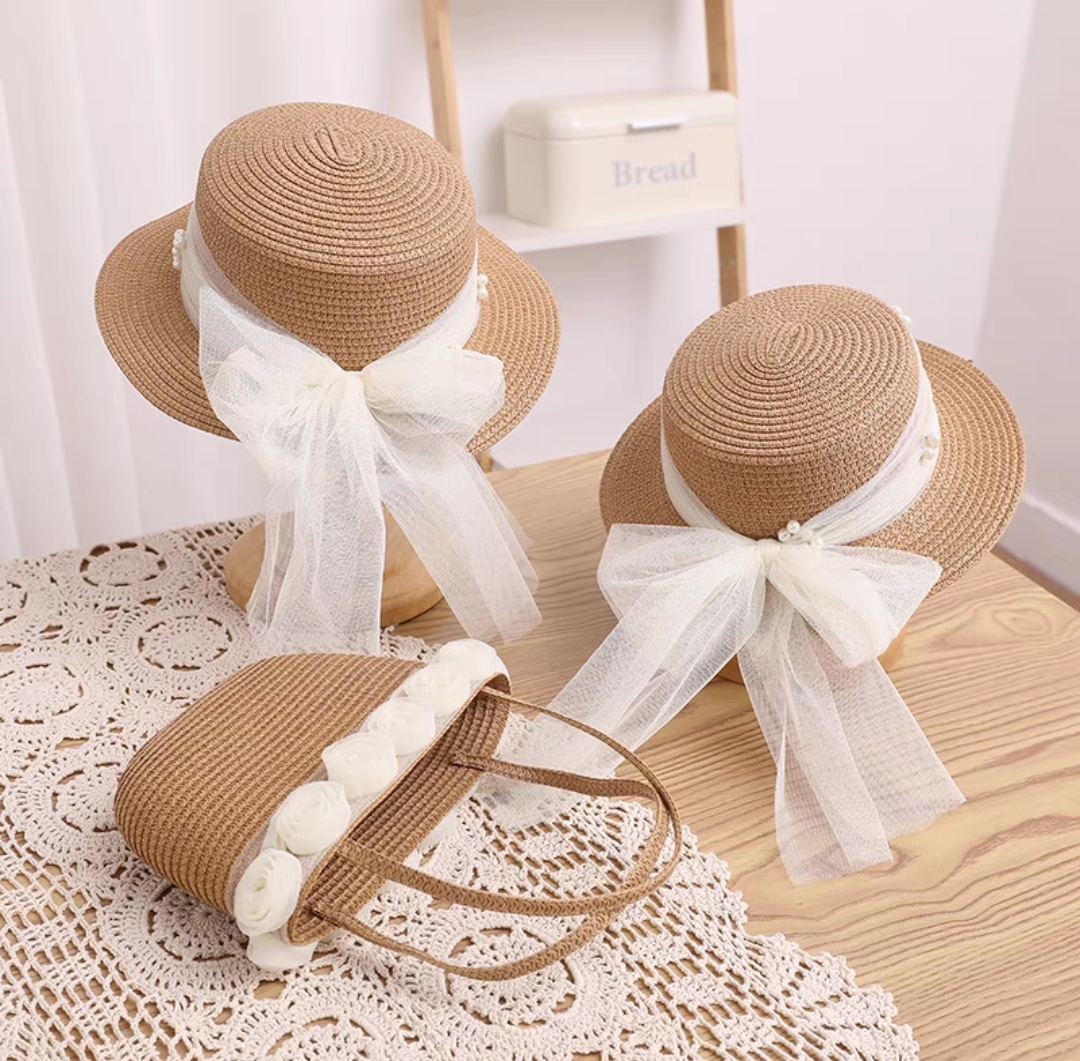 Mũ nón đi biển vành nhỏ chóp bằng phối đai trắng ngọc trai nhân tạo chất liệu cói chống nắng thoáng mát thời trang Hàn Quốc Dona240607