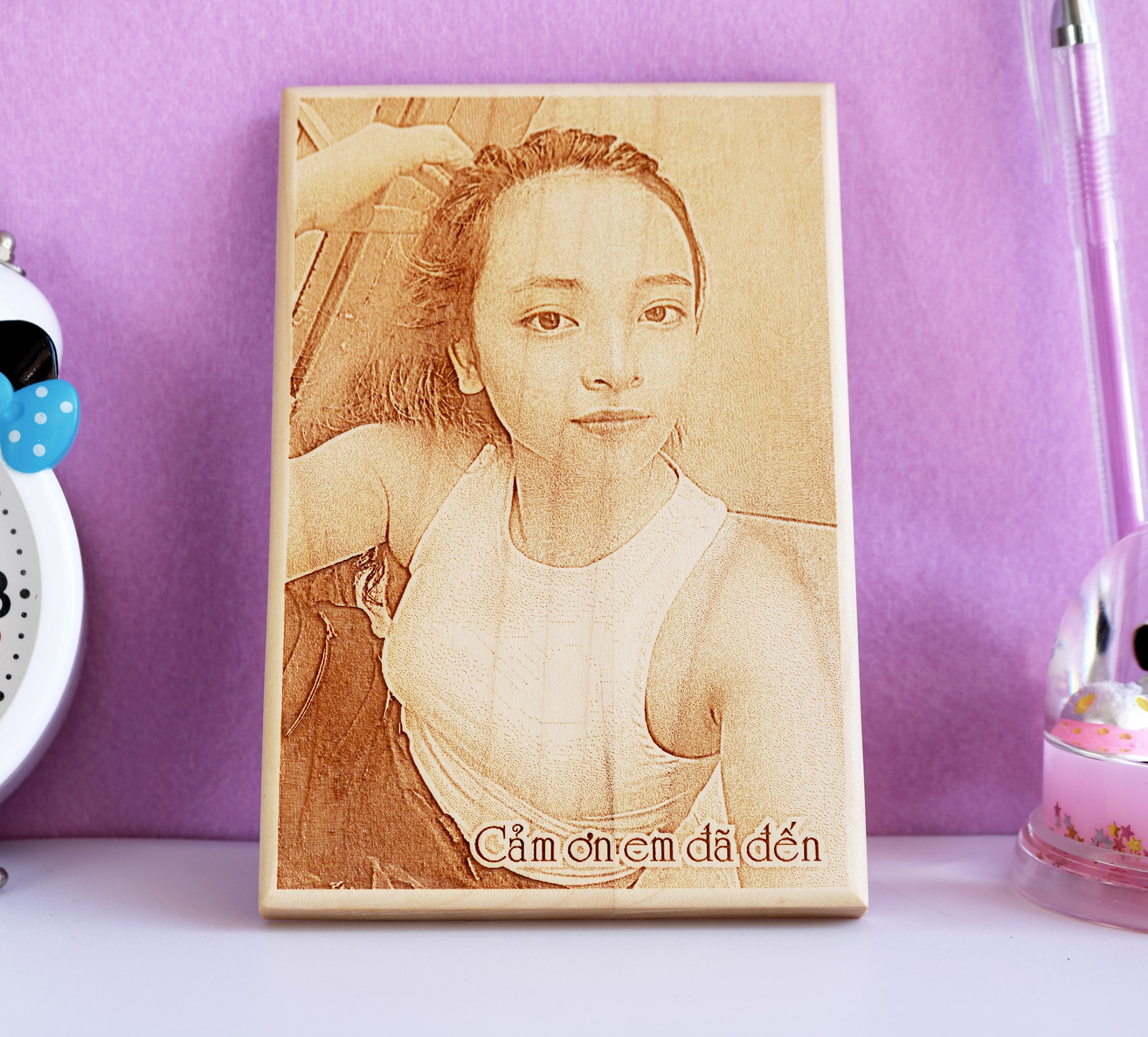Tranh gỗ khắc ảnh chân dung kích thước 15x20cm - quà tặng ý nghĩa cho người thân yêu