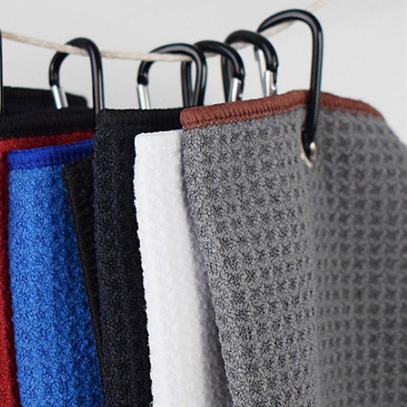 Tri-Fold Golf Khăn Microfiber Vải cao Duty Duty Carabiner Clip bốn tùy chọn màu sắc cho nam và nữ Color: Golf Spikes Pins