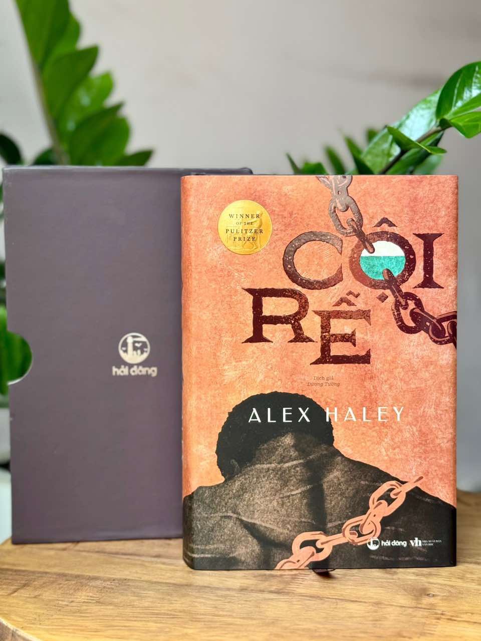 CỘI RỄ (ALEX HALEY - DỊCH GIẢ DƯƠNG TƯỜNG)