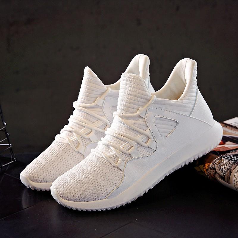 Stylish sleek ultra-lightweight sports shoes for men