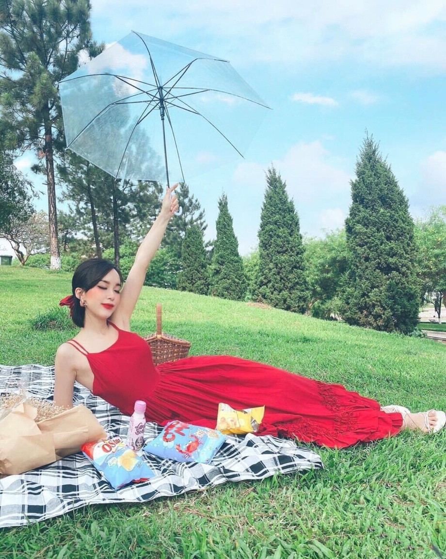 Đầm maxi đỏ 4 dây đan lưng