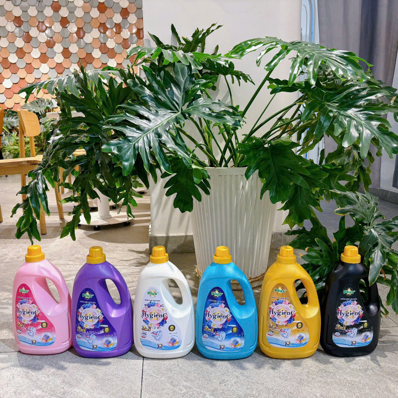 (Tặng 1 chai xịt thơm quần áo 100ml ) COMBO 2 can nước giặt xả 2 in1 HygienC PLUS 2kg, hang VN, Công nghệ thái đậm dặc, bền màu, lưu hương quần áo thơm mát dài lâu Làm Sạch