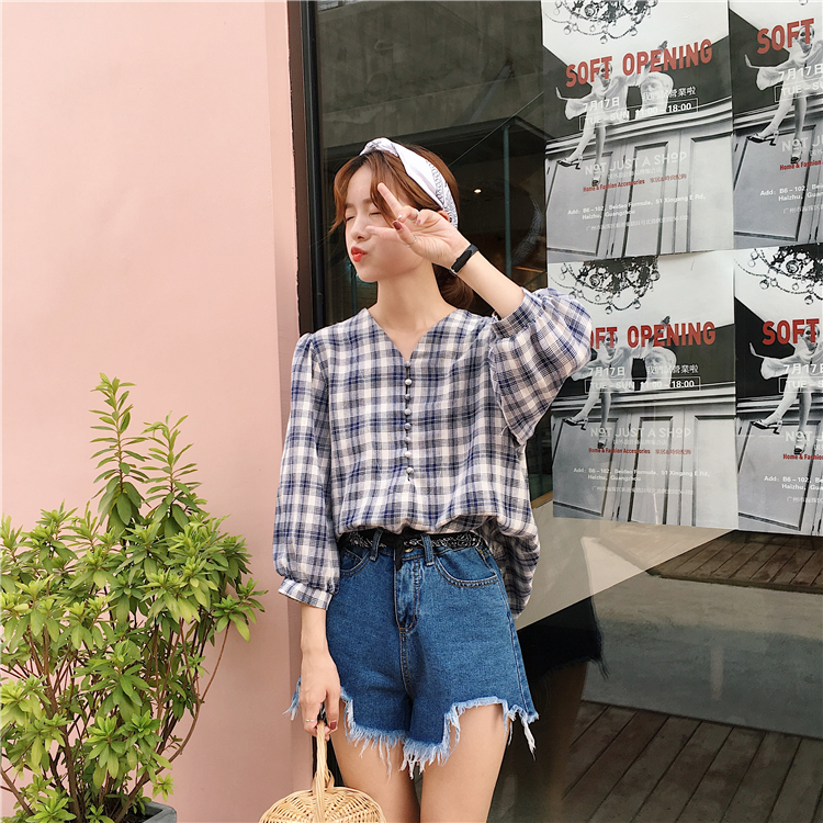 Áo sơ mi nữ đũi Việt Thiết kế kẻ caro trẻ trung DV68